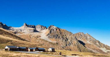 Col de la Madeleine 2000 m yükseklikte Rhone Alplerinde, Fransa
