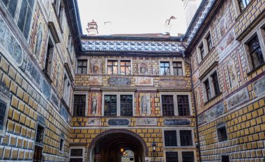 St. Vitus Kilisesi ve şehir manzarası Cesky Krumlov, Çek Cumhuriyeti, Europa. UNESCO Dünya Mirası Alanı
