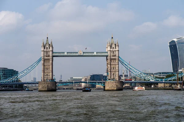 Iconic Tower Bridge Connecting Londong Southwark Thames River Great Britain — Zdjęcie stockowe