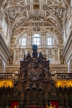 İspanya, Endülüs, Cordoba 'daki Mezquita Katedrali ya da Büyük Camii içindeki Mağribi mimarisi
