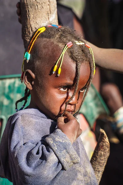 Opuwo Namibia Lug 2019 Giovane Bambino Himba Non Identificato Villaggio — Foto Stock