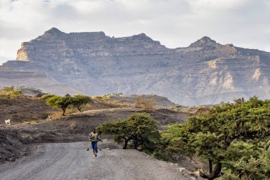 Lalibela, Etiyopya - 12 Şubat 2020: Etiyopya halkı Lalibela 'dan Gheralta' ya, Tigray Kuzey Etiyopya, Afrika 'da görüldü
