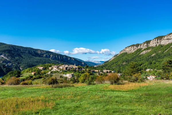 Saint Julien Verdonin Kylä Lac Castillonissa Provencessa Ranskassa — kuvapankkivalokuva