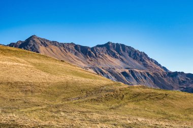 Col de la Madeleine 2000 m yükseklikte Rhone Alplerinde, Fransa