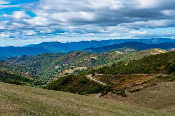 Vista Sobre Valle Las Montañas Gourgon Ardeche Sur Francia — Foto de Stock