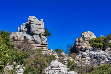 Kayaların eşsiz şekli, 150 milyon yıl önce Jurasik Çağı sırasında meydana gelen erozyondan kaynaklanmaktadır. Tüm dağ, deniz suyu altındaydı. Torcal de Antequera