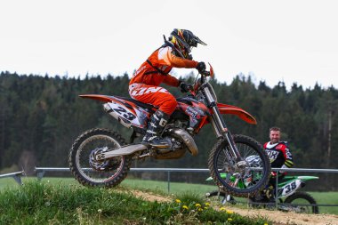 Warching, Almanya - 29 Haziran 2021 Motocross eğitimi
