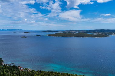 Orebiç, Peljesac yarımadası, Dalmaçya ve Hırvatistan 'daki Adriyatik Denizi manzarası çok güzel