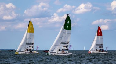 Travemuende, Almanya - 28 Temmuz 2018 Seyahat haftasında yelkenli tekneleri Almanya 'da