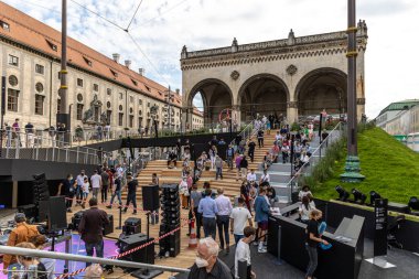 Münih, Almanya - 07 Eylül 2021: IAA Hareketlilik Açık Alanı. Mercedes Benz Motor Fuarı Odeon Meydanı 'nda. Gelecekteki hareketlilik kavramı