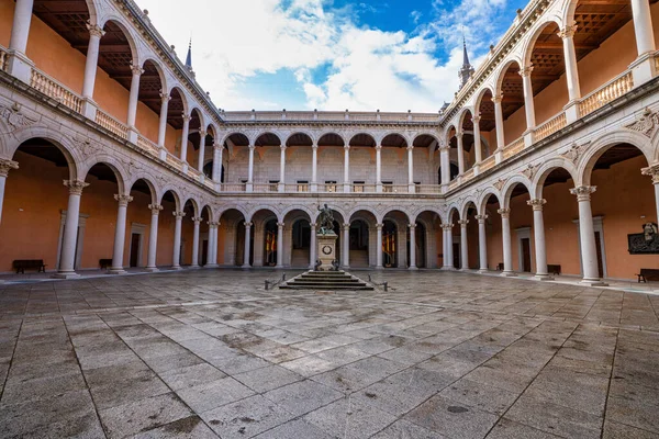 Alcazar Toledo Stone Fortification Located Highest Part Toledo Spain — Stock Photo, Image