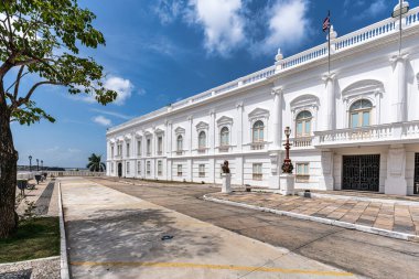 Lion Palace 'ın ön cephesi, Palacio dos Leoes, Maranhao Eyaleti hükümetinin merkezi, Sao Luis, Maranhao, Brezilya' nın kuzeydoğusundaki tarihi şehir.