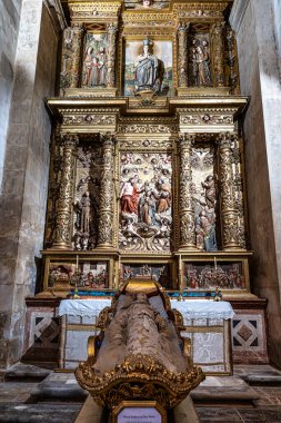 Coimbra, Portekiz - 14 Aralık 2025: Yeni Coimbra Katedrali, Se Nova de Coimbra in, Portekiz. 1543 'te şehirde kurulan Coimbra Cizvit Formasyon Evi' nin önceki bölümlerinde...