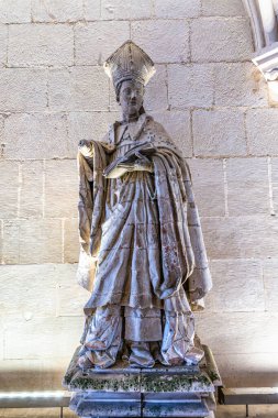 Alcobaca, Portekiz - Mar 08, 2025: Alcobaca, Portekiz 'deki Mosteiro de Santa Maria de Alcobaca manastırındaki bölüm evi. Bir Ortaçağ Katolik Manastırı