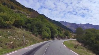 Col du Pourtalet, Fransa 'ya gidiyorum. Fransa 'nın Bearn kentindeki Fransa Bisiklet Turu' nun sembolü olan Fransız Pirenesi 'ndeki dağ geçidi..