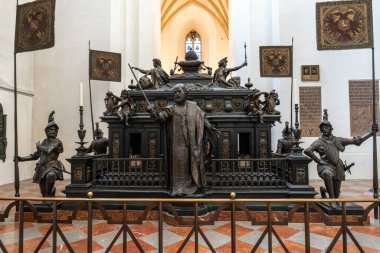 Münih, Almanya - 06 Kasım 2025: Münih 'teki Frauenkirche Kilisesi, Almanya' daki Bavyera.