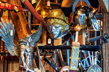 Münih, Almanya - 10 Aralık 2025: Münih, Bavyera, Almanya 'da Wittelsbacher Meydanı' nda Noel pazarı