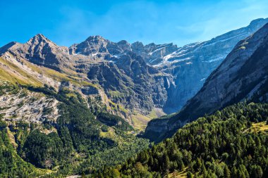 Gavarnie Sirki, Fransa 'nın güneybatısında, merkezi Pireneler' de bulunan ve İspanya sınırına yakın bir sirktir. Hautes-Pyrenees departmanı Gavarnie komünü içinde yer almaktadır.