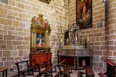 Pamplona, İspanya - 09 Ekim 2025: Katedral Saint Mary 'nin İçi, Katedral Metropolitana de Santa Maria Real Pamplona, Navarre, İspanya.