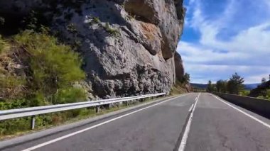 Salazar Vadisi 'nden geçerken, Navarre' de Valle de Salazar, İspanya 'da Navarra, Avrupa