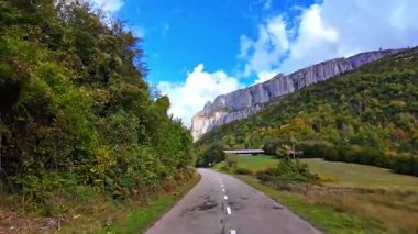 Anso Vadisi 'nden Zuriza' ya giden Valles, Pireneler 'deki Doğal Park, Avrupa' daki Aragon, İspanya
