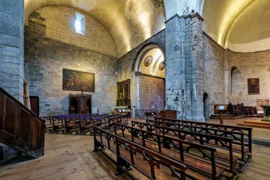 Saint-Savin, Fransa - Sep 29, 2025: Argeles-Gazost yakınlarındaki Saint-Savin Manastırı, Fransa 'nın Avrupa' daki Pireneleri, Fransa