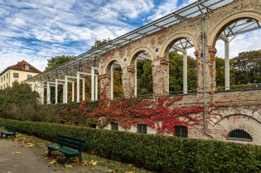 Bavyera 'nın başkentinde savaş anıtı bulunan ünlü devlet başkanlığı - Staatskanzlei.
