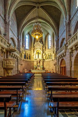 Javier, İspanya - 07 Ekim 2025: Xavier Bazilikası, Javier, Navarre, İspanya. 11. yüzyılda inşa edilmiş ve Saint Francis Xavier (San Francisco Javier) 'in doğduğu yerdir.)