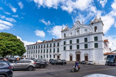 Belem, Brezilya - 08 Aralık 2025: Belem Sanat Müzesi Cephesi, Kuzey Brezilya Para Eyaleti.