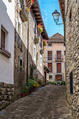 Anso, Pyrenees bölgesi, Huesca, Aragon, İspanya. Anso, İspanya 'nın en güzel köylerinden biridir..