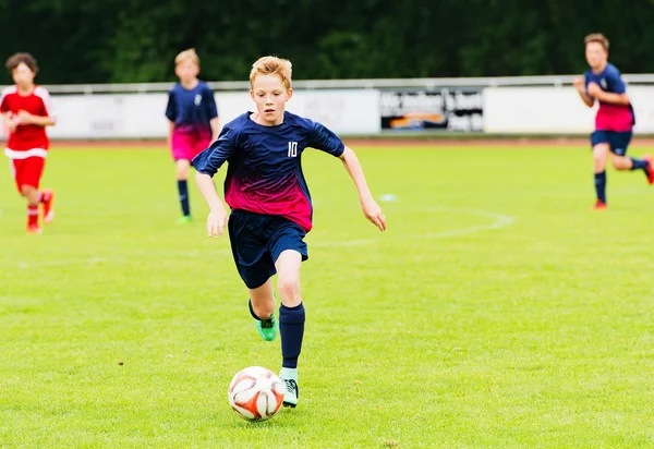 Jonge voetballer — Stockfoto