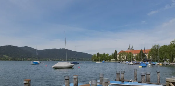 Tegernsee paysage sur un ensoleillé — Photo