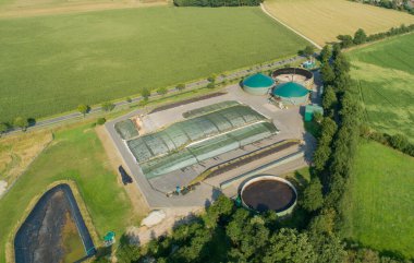 Hava perspektifinden insansız hava aracı ile alınan biyogaz santrali.