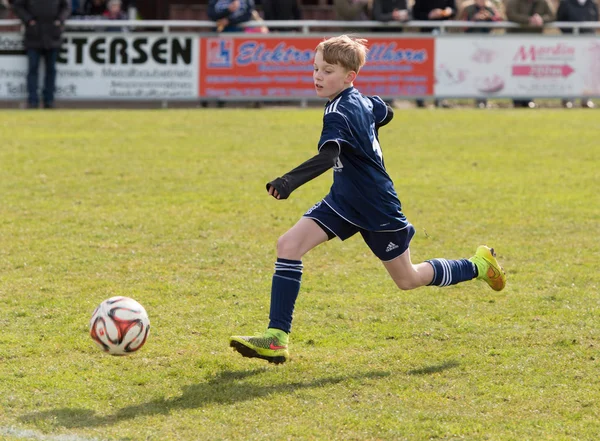 Junger Fußballspieler — Stockfoto