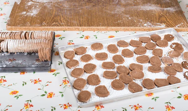 Χριστούγεννα cookies ψήσιμο — Φωτογραφία Αρχείου