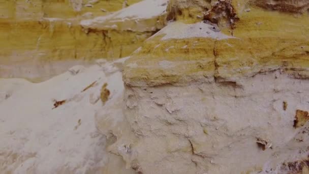 Montagne Sabbia Che Sgretolano Dal Vento Cava Sabbia Bianca Rossa — Video Stock