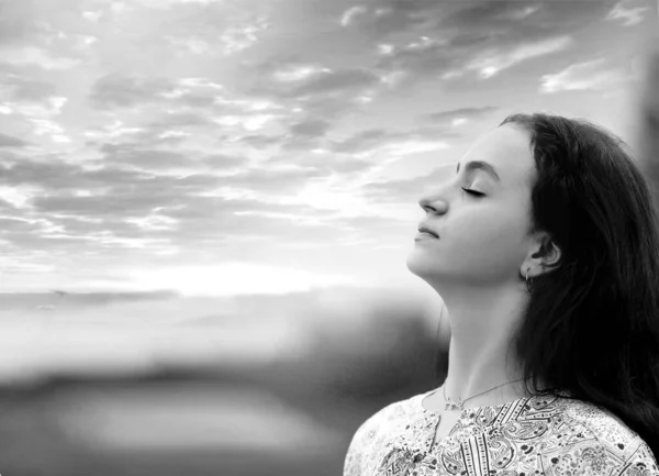 Banner Black White Portrait Young Girl Closing Her Eyes Enjoying — Stock Photo, Image