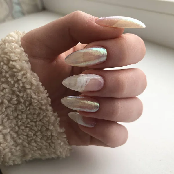 Manicura Multicolorida Perto Mãos Mulher Jovem Com Manicure Bright Pastel — Fotografia de Stock