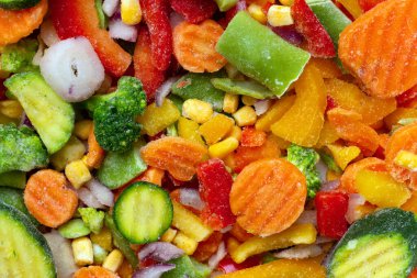 Donmuş sebzeler. Yiyecek stokları. Sağlıklı bir yaşam tarzı. Düz yatıyordu.