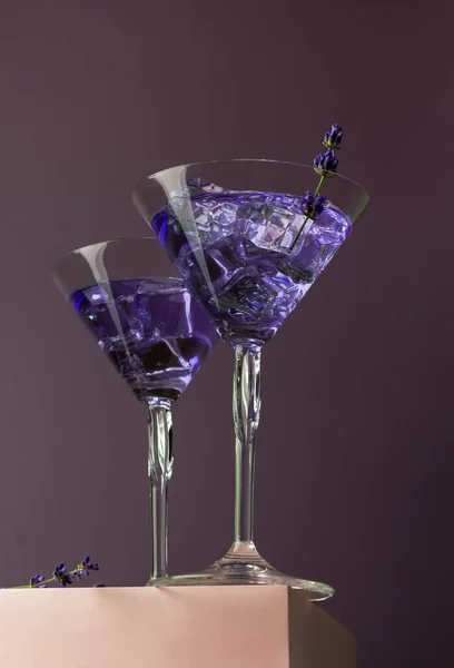 Purple Cocktail Drink Glass Lavender Flowers Pink Blue Background Summer — Stock Photo, Image