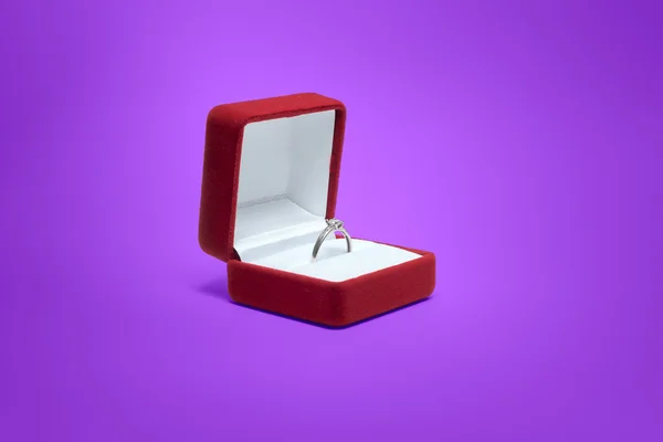 Anillos de boda en una caja — Foto de Stock