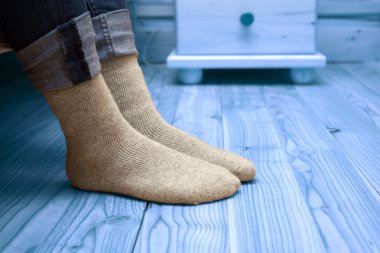 Yün çorap kadın ayakları