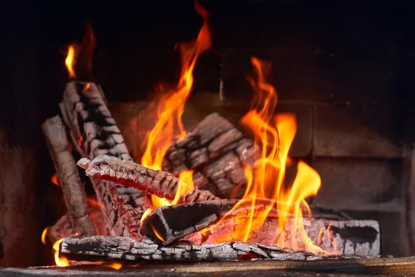 Forró vörös Faszéngyártás, a bonefire — Stock Fotó