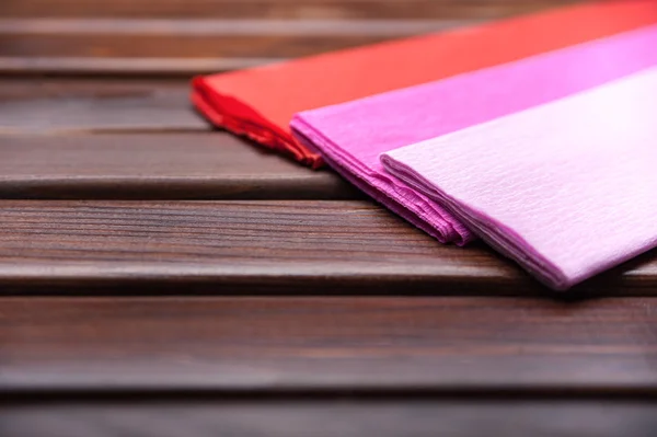 Colored paper on the table — Stock Photo, Image