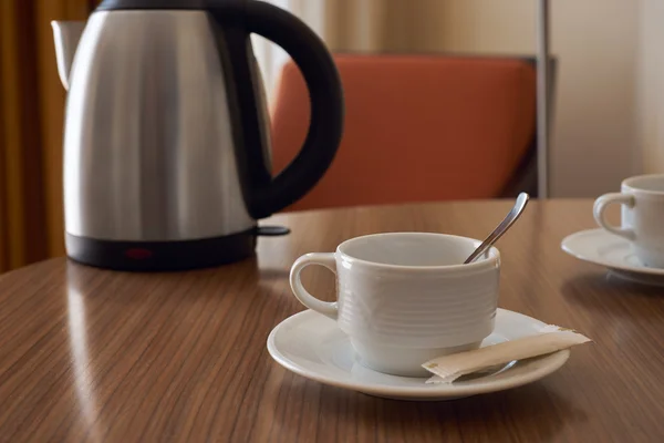 Hot tea on a table in the morning — Stock Photo, Image