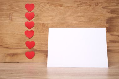 birçok küçük Kalpler ve kaydetmek için boş bir sayfa