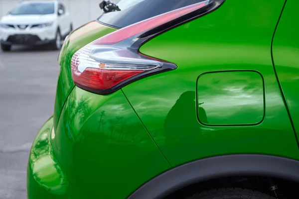 Tanque ao ar livre carro verde — Fotografia de Stock