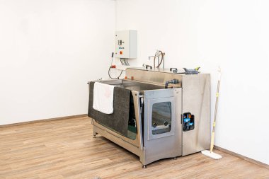 Önleme yoluyla hayvan sağlığı. Pratikte su altı koşu bandı