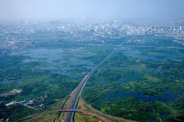 Дном перевезення Haikou міста маршрутом від Чунцин Haikou — стокове фото