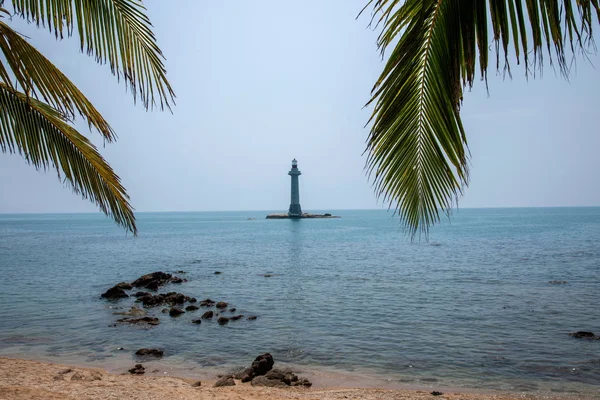 Tamanho Sanya do farol do resort Caverna — Fotografia de Stock